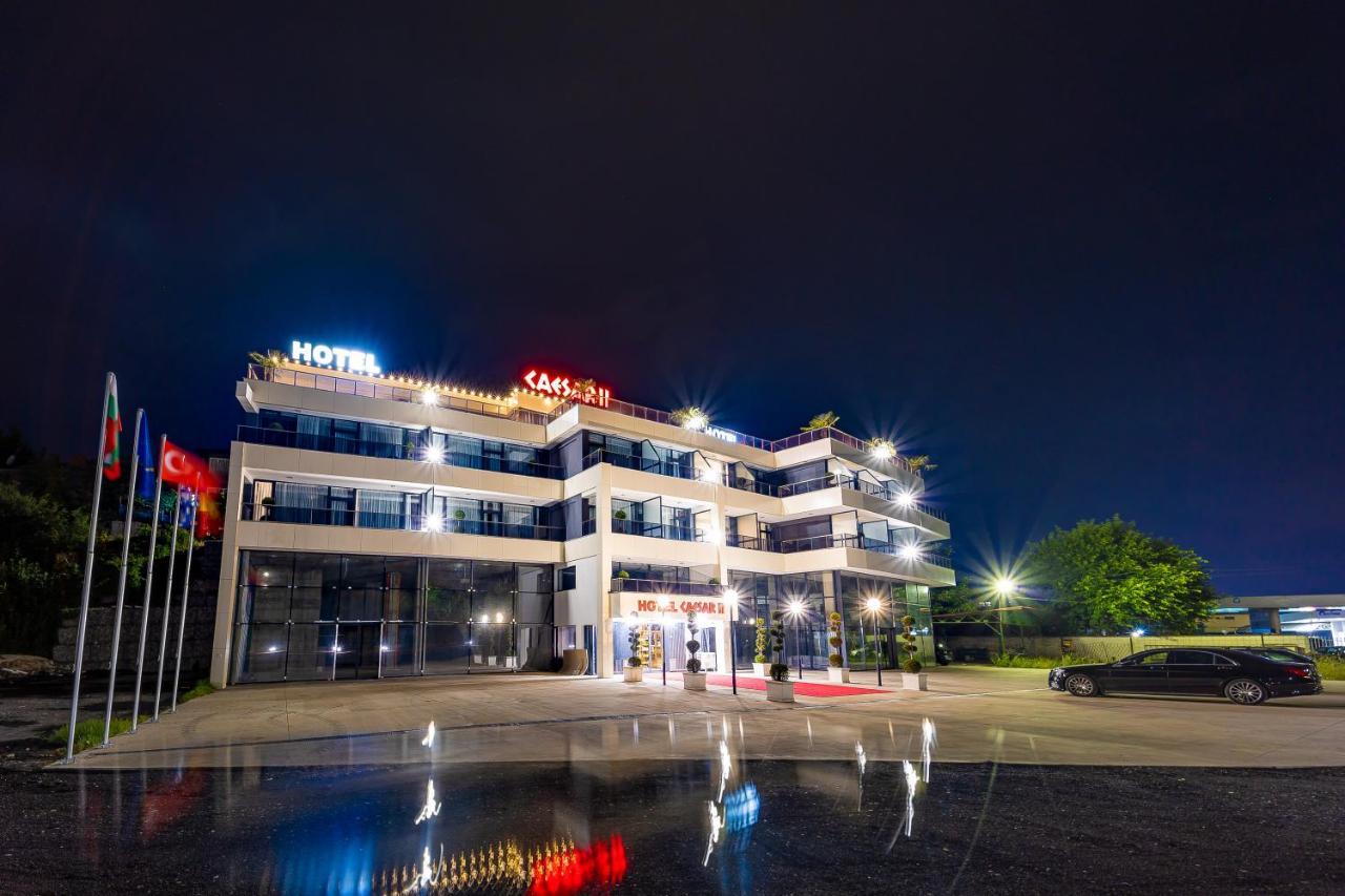 Hotel Caesar 2 Kurdzhali Bagian luar foto