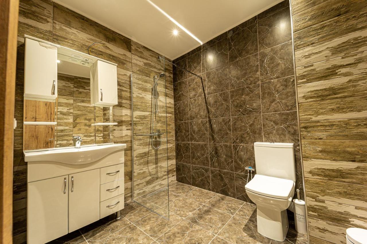 Hotel Caesar 2 Kurdzhali Bagian luar foto