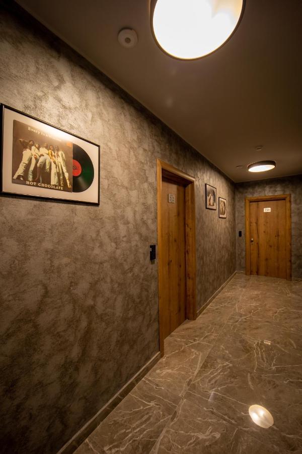Hotel Caesar 2 Kurdzhali Bagian luar foto